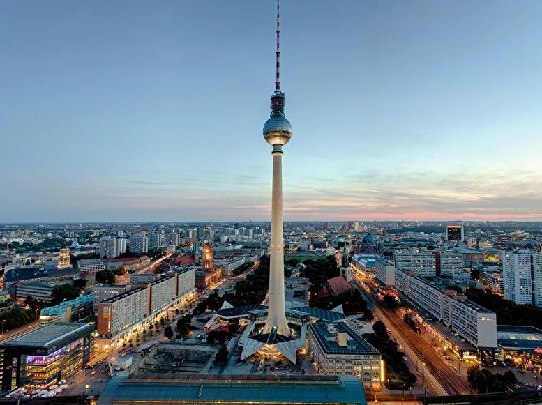 Berlin TV Tower Guide: Tickets, Restaurant & Insider Tips You Need
