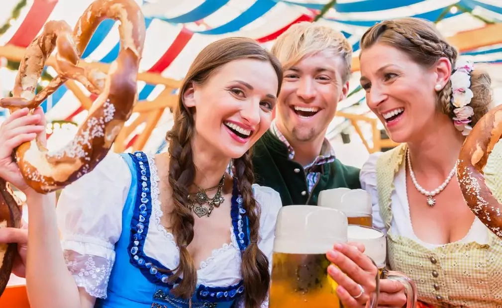 how to get to Oktoberfest