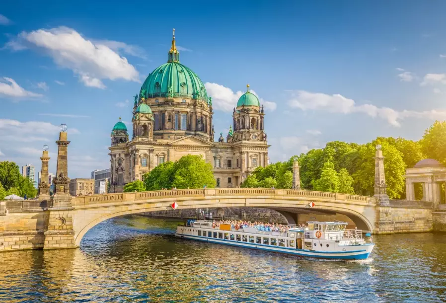 Berlin Travel Guide: Your Ultimate Itinerary & Insider Tips