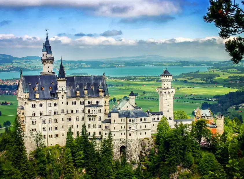 how to visit Neuschwanstein Castle