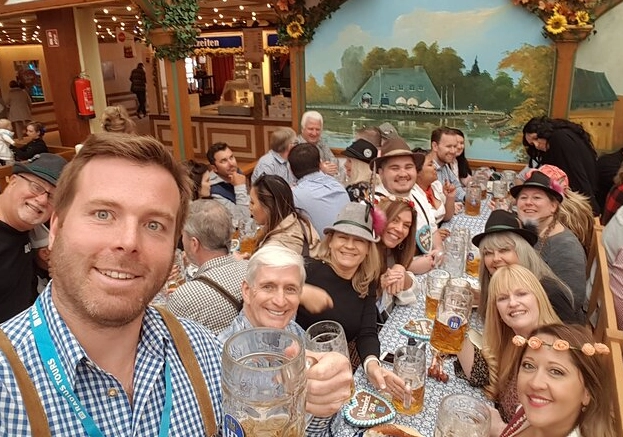 reserve Oktoberfest table