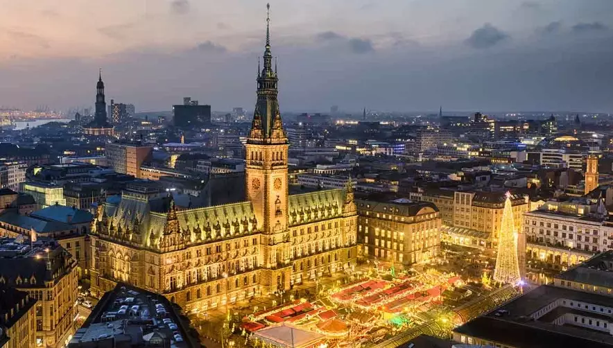 hamburg weather by month