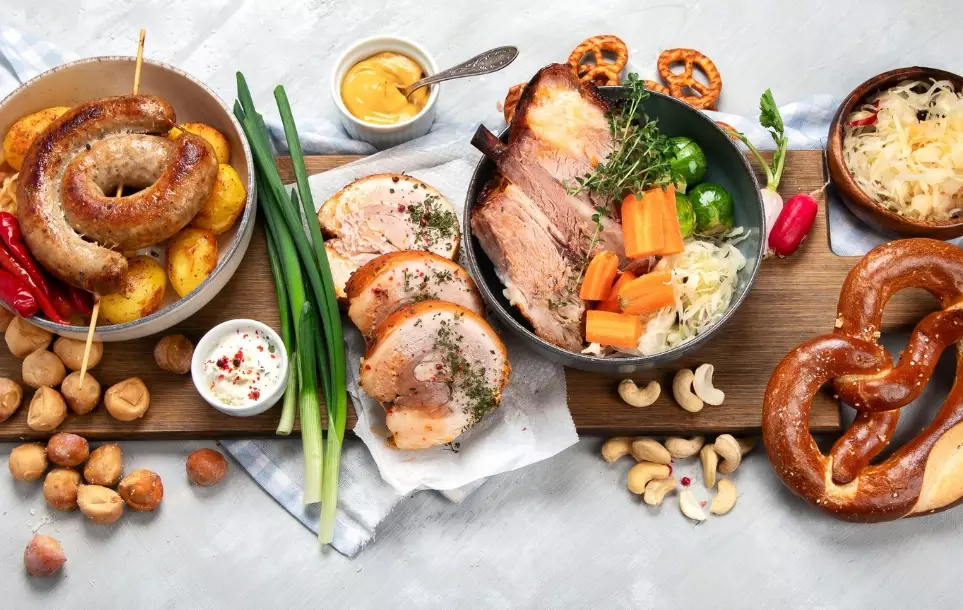 Traditional German Food Guide: Top Dishes, Restaurants & Tips