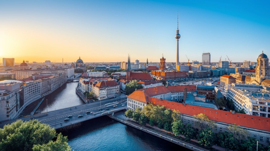 Berlin weather by month