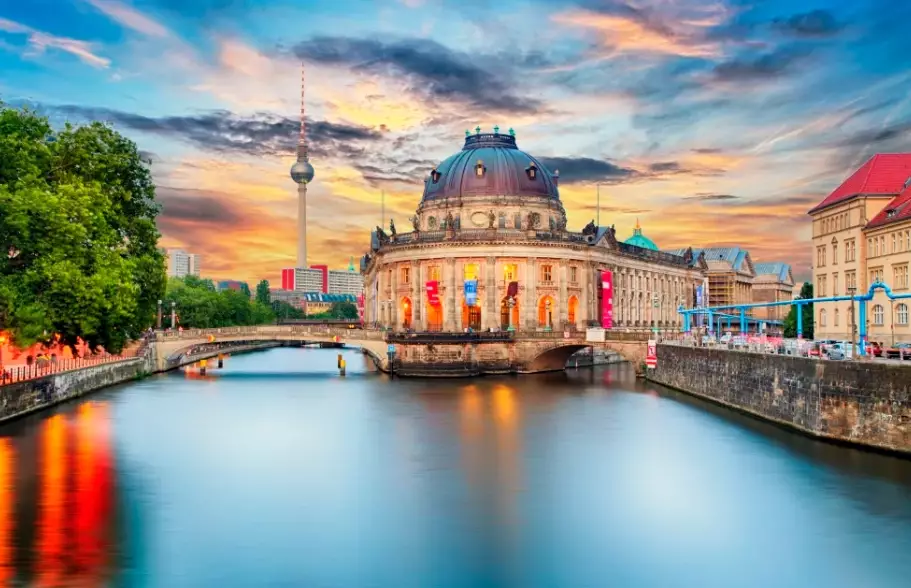 Berlin budget travel