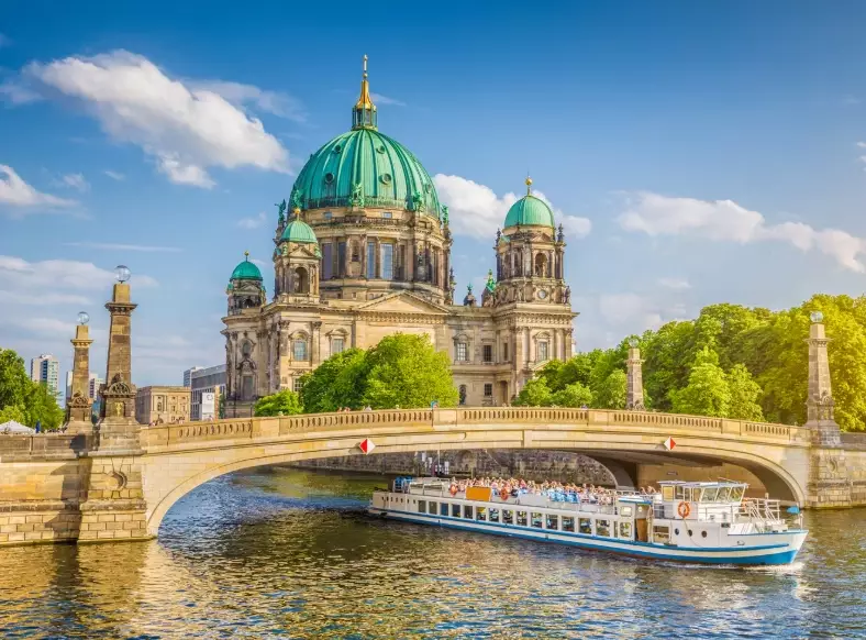 Berlin budget travel
