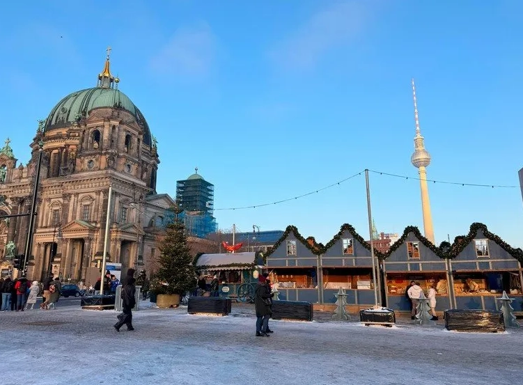 Berlin Christmas lights tour