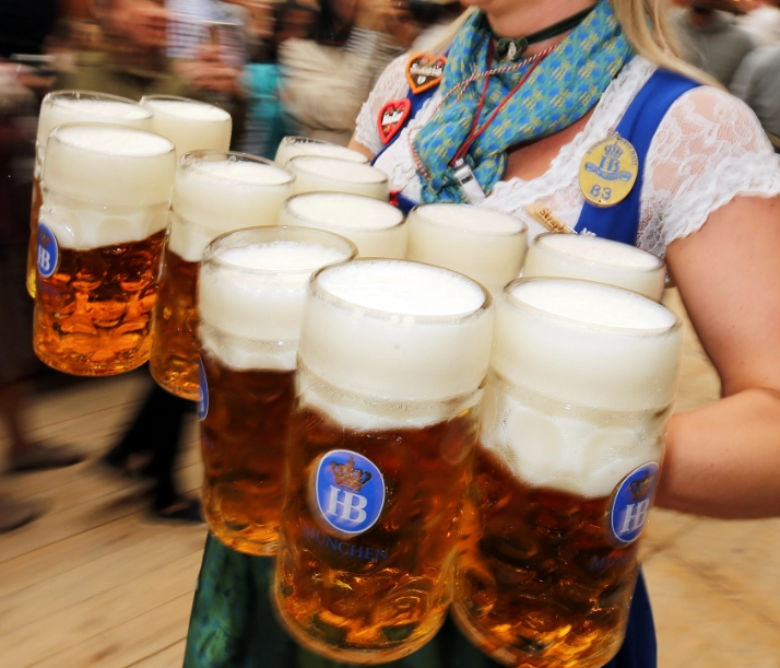 Oktoberfest Beer: The Definitive Guide to Munich's Märzen