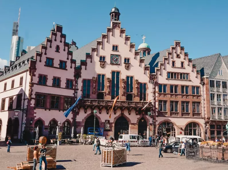 what to do in Frankfurt today